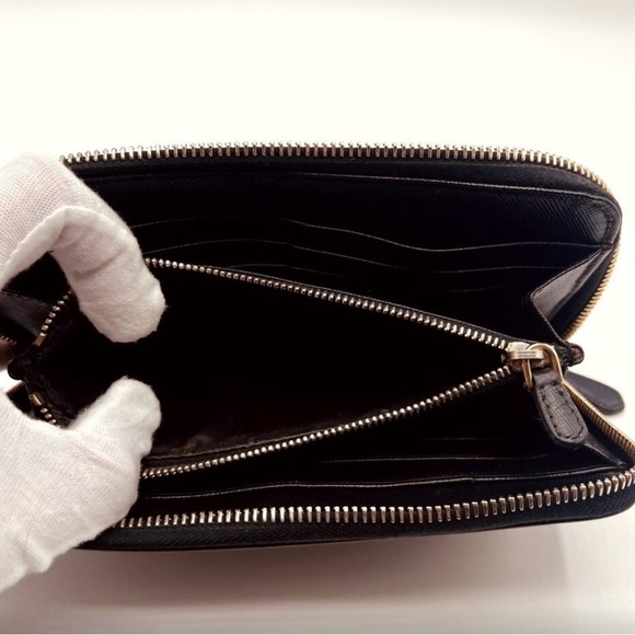 Authentic Prada Black Saffiano Zip Around Wallet - Picture 8 of 11